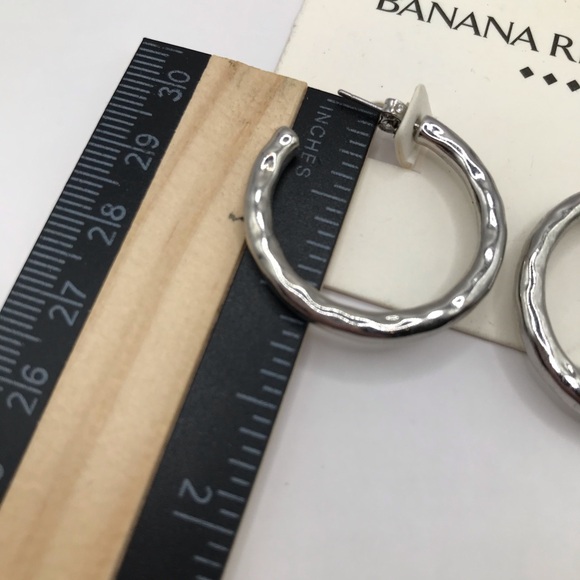 Banana Republic Silver Textured Hoop Earrings - Picture 4 of 4